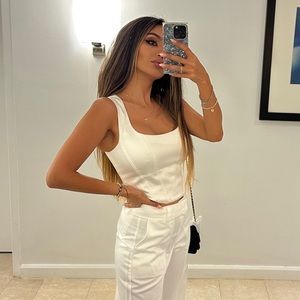 Meet your Posher, Lily